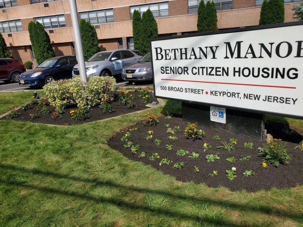 Bethany Manor Apartments